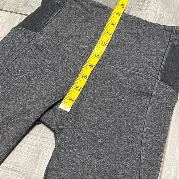 Lululemon Cropped Wunderunder Heather Gray Scallop Waist Capri 19” Legging 4 - Picture 10 of 16